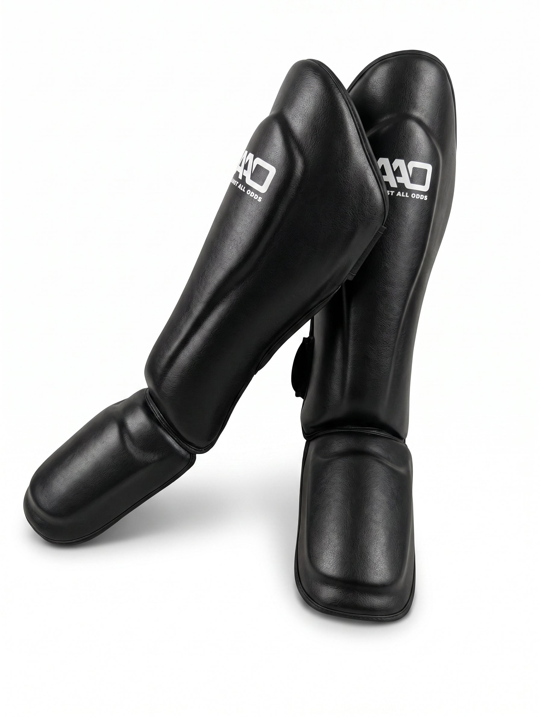 Muay Thai Starter Set (Boxhandschuhe + Shorts + Shinguards)